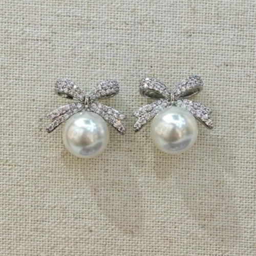 Pearl Blossom Stud Earrings